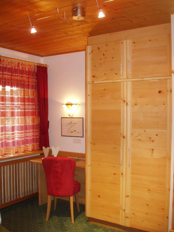 Appartamenti Loretta La Villa  Pokoj fotografie